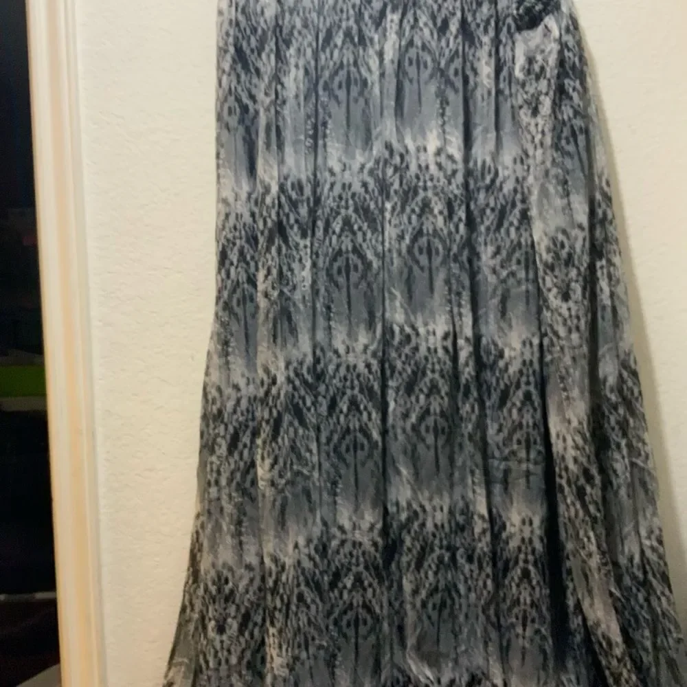 KATE & MALLORY Spring/Summer skirt maxi drawstring waist Gray  black 2X